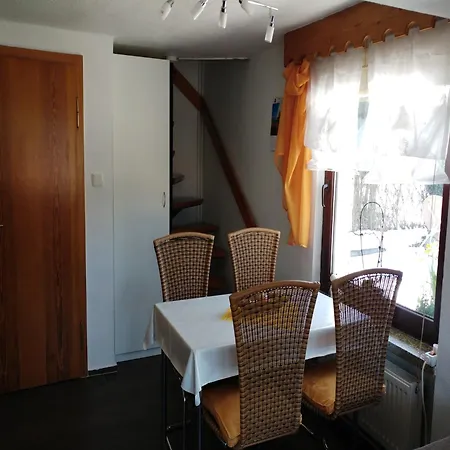 Sunlit Retreat With Garden, Cleaning Included *